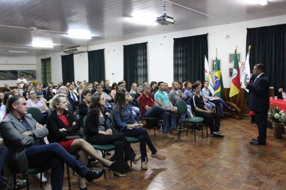 ?Segurança pública no Brasil é uma responsabilidade de 

todos?, destacou o delegado Fernando Antônio Sodré de Oliveira