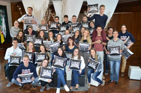 Resultado, que também concede à Instituição o 1º lugar entre as escolas públicas e privadas da região Noroeste, é obtido 

através do desempenho dos alunos nas provas objetivas do Exame Nacional do Ensino Médio realizadas em 2017