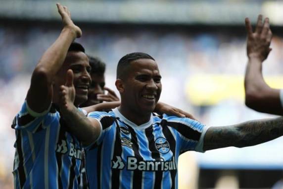 Gol de Jael definiu a vitória por 1 a 0 no último 

jogo gremista em 2018