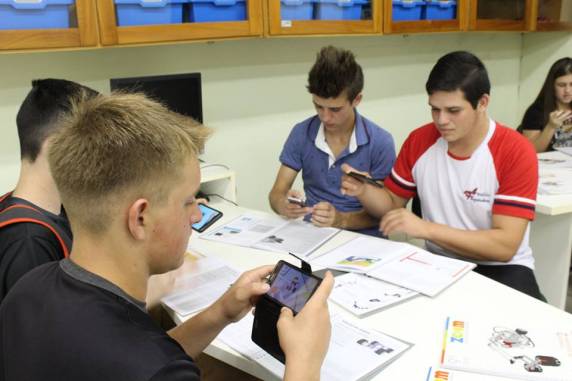 Podem participar do processo seletivo jovens que tenham entre 14 e 24 anos de idade