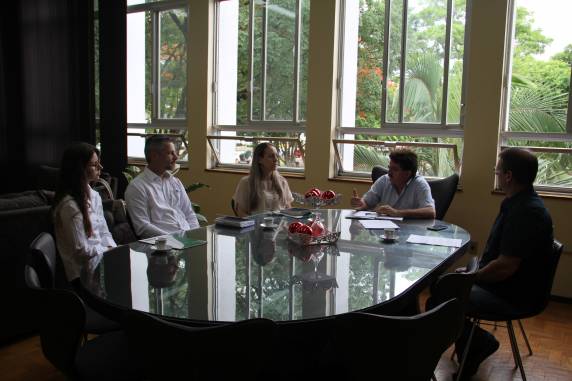 Projeto tem como objetivo incentivar as indústrias do município