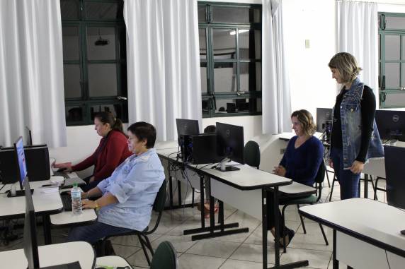 A formação tem 20 horas de duração e terá aulas nas noites de segundas e quartas-feiras