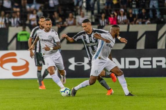 Equipe de Renato Portaluppi voltará ao Brasileirão em 14 de julho contra o Vasco, na Arena