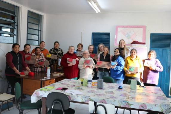 Na ESF Viva Bem as atividades são voltadas a trabalhos manuais e orientações com profissionais da saúde