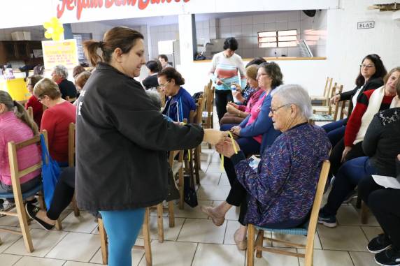 Durante o encontro, participantes também conheceram o trabalho realizado pelo Centro de Valorização a Vida