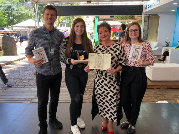 Samara Riffel Martins conquistou o primeiro lugar na categoria Prosa, do Concurso Literário e de Imagem para Aprendizes do Rio Grande do Sul