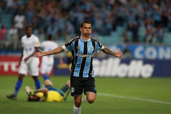 Resultado em Porto Alegre complicou ainda mais a situação do time mineiro, que pode ser rebaixado no domingo