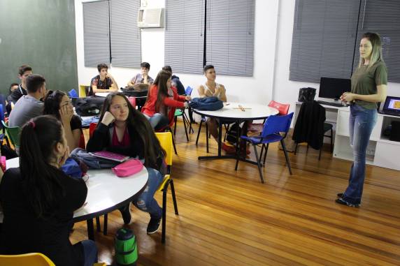 Podem participar jovens com idade entre 14 e 24 anos