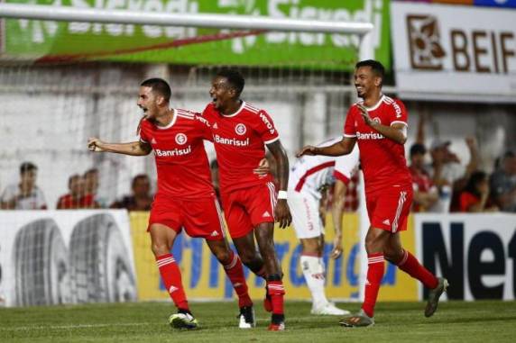 Time colorado levou gol cedo, mas reagiu ainda no primeiro tempo, em Ijuí