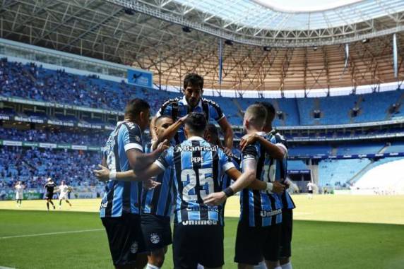 Com time misto, Tricolor fez 3 a 0 em cima do time da Serra, na manhã deste sábado, na Arena