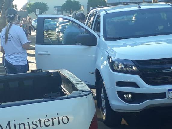 Começou na manhã de hoje (23) a Campanha de Vacinação contra a Gripe. Nesta primeira etapa os públicos prioritários são idosos e trabalhadores da saúde