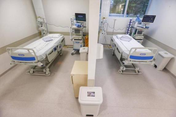 Plano prevê destinar até 383 vagas do SUS para casos graves de coronavírus em cenário ?extremo?