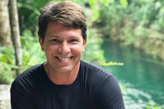 Regina Duarte deixou a pasta nesta quarta-feira (20), e artista foi sondado por Bolsonaro para o cargo