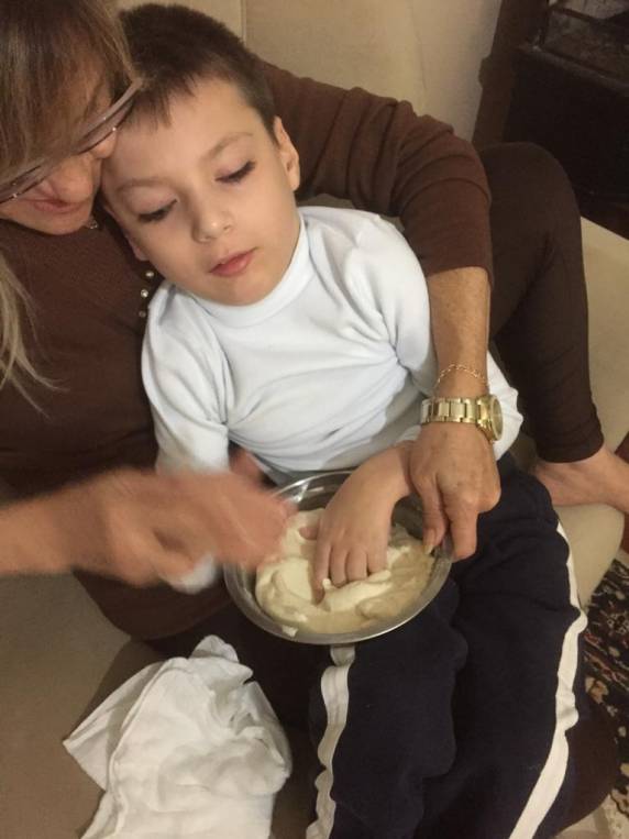 Apae de Três de Maio iniciou suas aulas não presenciais no dia 4 de maio