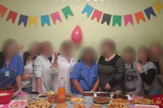 Fotos que mostram o encontro chegaram à Secretaria Municipal de Saúde após serem compartilhadas em redes sociais