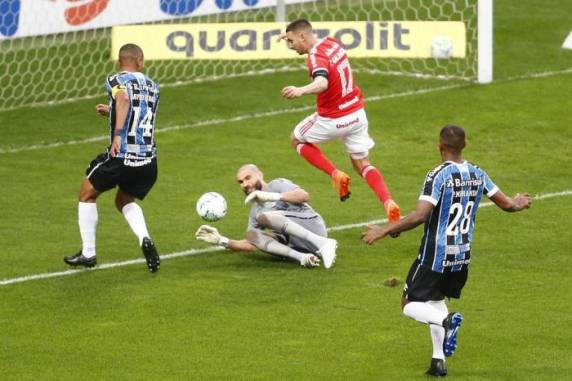 Tricolor saiu na frente, mas Colorado conseguiu igualar o placar em cobrança de pênalti