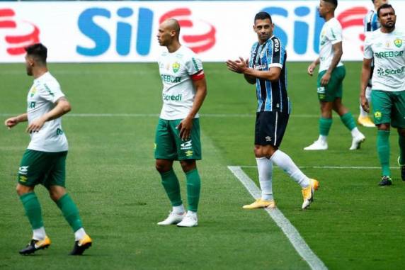 Tricolor espera classificado de São Paulo e Flamengo para conhecer seu adversário na próxima fase