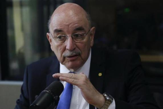 Deputado federal testou positivo para covid-19 há 10 dias