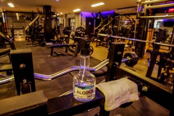 Também há alterações relacionadas a enterros e compras em supermercados