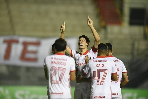 Time colorado fez 2 a 1, neste sábado, em Pelotas