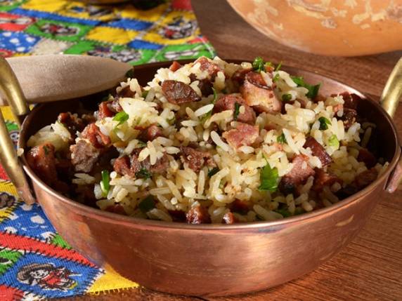 Projeto de lei que declara São Luiz Gonzaga como Capital Gaúcha do Arroz Carreteiro, e inclui a Festa do Arroz Carreteiro no Calendário Oficial de Eventos do RS