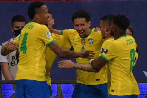 Marquinhos, Neymar e Gabigol fizeram os gols do jogo em Brasília