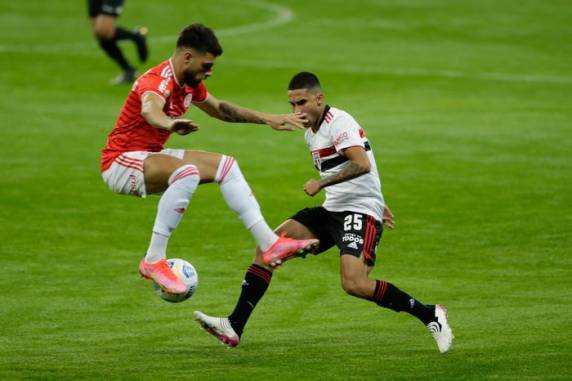 Time colorado chegou a oito jogos sem vencer em casa