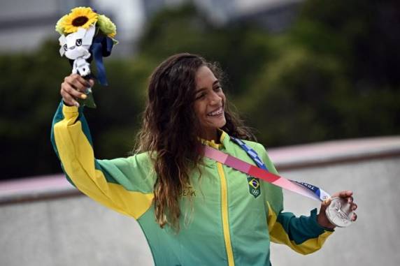 Atleta de Imperatriz (MA) faz história nas Olimpíadas como a mais jovem medalhista brasileira