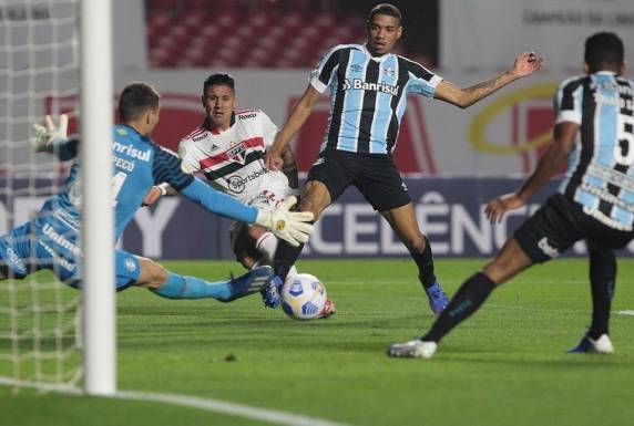 Resultado deixa o time gaúcho com apenas 10 pontos e na vice-lanterna do Brasileirão