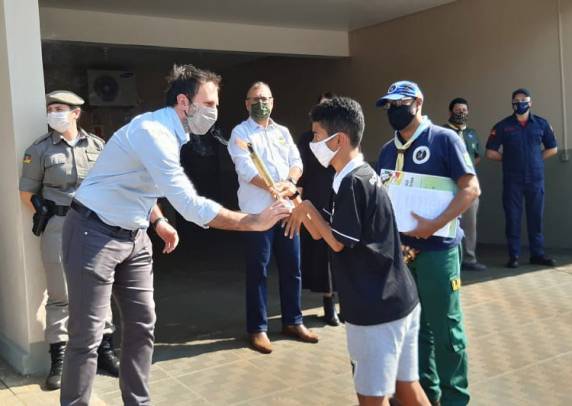 O transporte da Chama até a Pira da Brigada Militar foi realizado por atletas dos projetos sociais da Escolinha do Botafogo de Três de Maio