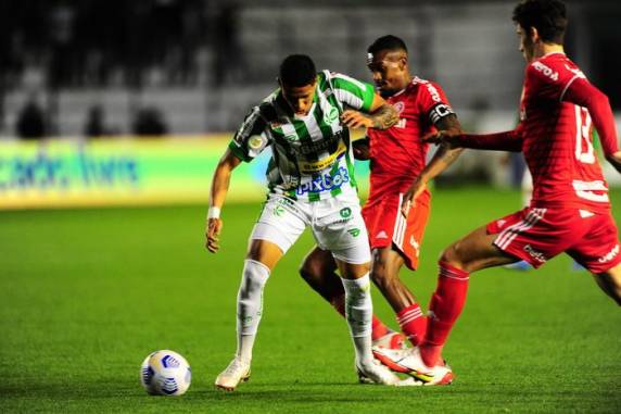 Colorado segue na sétima colocação, com 44 pontos e a três do Corinthians