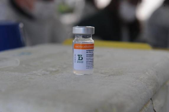 Em entrevista exclusiva à Rádio Gaúcha, secretário-executivo da pasta afirmou que vacinação com o imunizante do Butantan vai começar o ?mais breve possível?; anúncio pode acontecer até o início da semana que vem