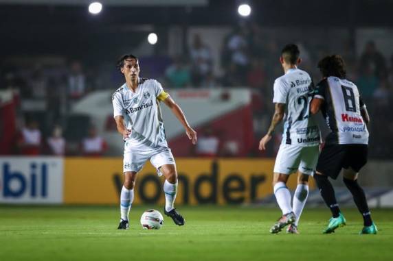Tricolor chegou aos sete pontos, mas ainda pode ser ultrapassado por Ponte Preta e Criciúma no complemento da rodada