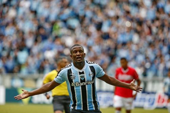 Com o resultado, garantiu-se no G-4 e pode fechar a rodada como líder