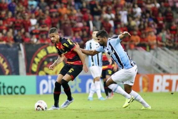 Jogo da 12ª rodada, disputado na Arena Pernambuco, terminou 0 a 0