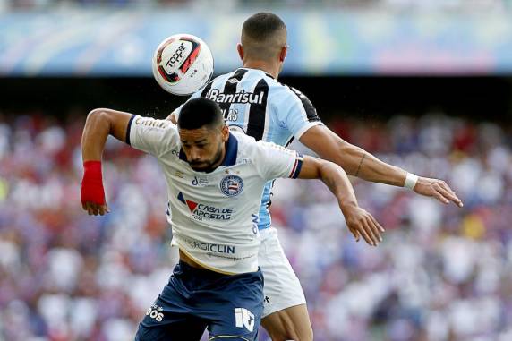 Tricolor segue no G-4 da competição