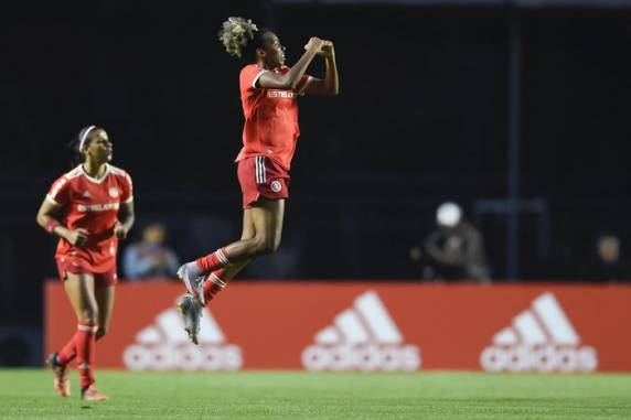 Gurias Coloradas enfrentarão o Corinthians na busca pelo título