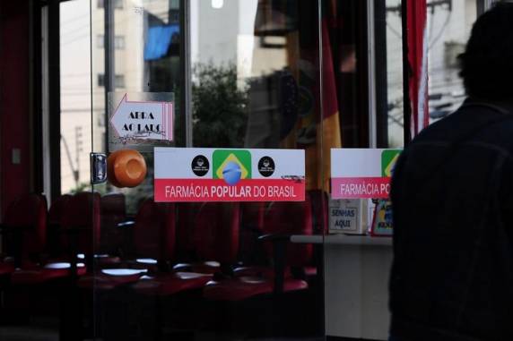 Projeto enviado pelo Planalto ao Congresso prevê redução de 59% nas verbas destinadas ao programa que garante medicamentos gratuitos ou a custo reduzido à população