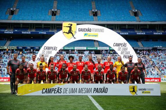 Cássia, Luany, Karla Alves e Caty marcaram os gols da vitória tricolor na Arena