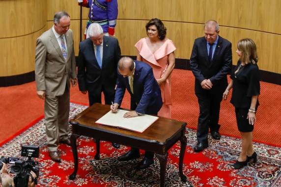 Marilisa Boehm (PL) também foi empossada como vice-governadora na cerimônia que aconteceu na Alesc, em Florianópolis.