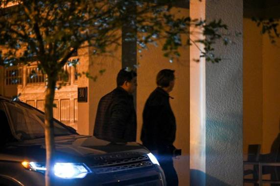 O ex-presidente alega preferir o acompanhamento de médicos brasileiros, que já conhecem seu problema de saúde