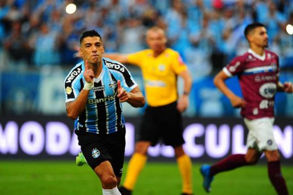 Com gol de pênalti de Suárez, Tricolor fez 1 a 0 e chegou à sexta conquista consecutiva de estadual pela 3ª vez na história