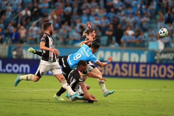 Tricolor saiu perdendo, igualou no fim e confirmou passagem para a próxima fase