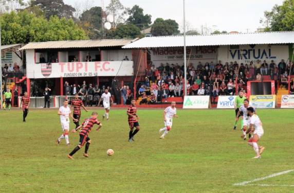 Equipe de Crissiumal pode ser rebaixada neste domingo (9) e Tricolor não depende apenas de si para buscar a classificação