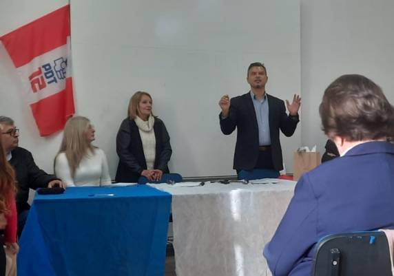 A convenção também definiu a continuidade de Zelinda Zawaski e a atual diretoria para dar continuidade aos trabalhos na condução do partido