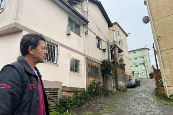 O maior deles teria ocorrido na madrugada da última segunda-feira (10). Volume de chuva dos últimos dias explica o fenômeno, dizem especialistas