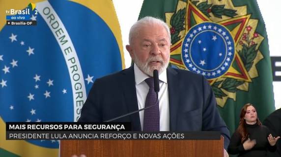 Diversos atos voltados à segurança pública foram assinados em evento no Planalto na manhã desta sexta-feira