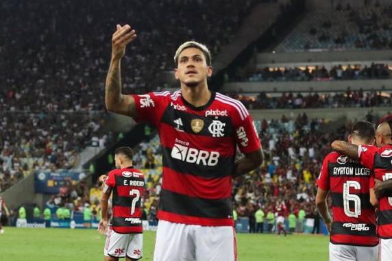 Decisão foi comunicada na noite deste domingo (30)