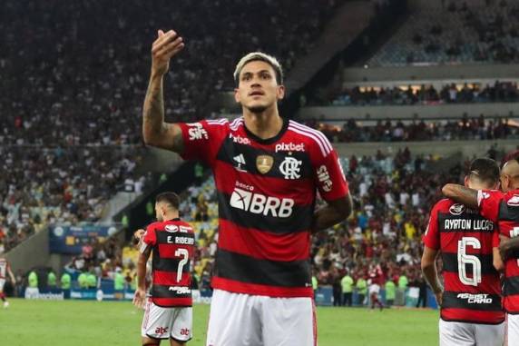 Atacante tem o respaldo jurídico para buscar uma rescisão contratual do clube carioca depois do ocorrido