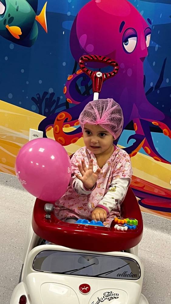 Hospital confeccionou camisolas personalizadas para os pequenos, trazendo cor e alegria para estes pacientes